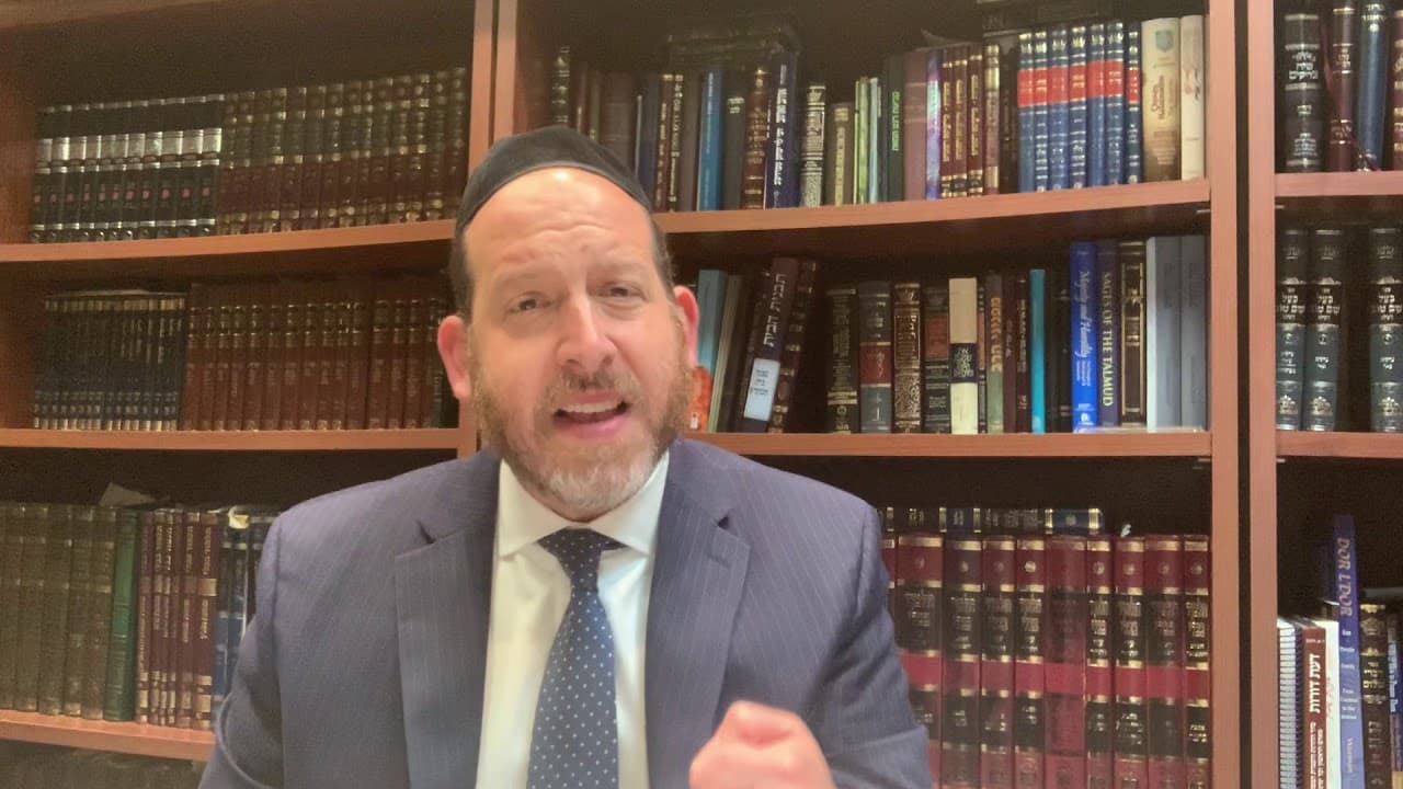Emunah Minute: Distant Relatives (Avos, Shmona Esrei)