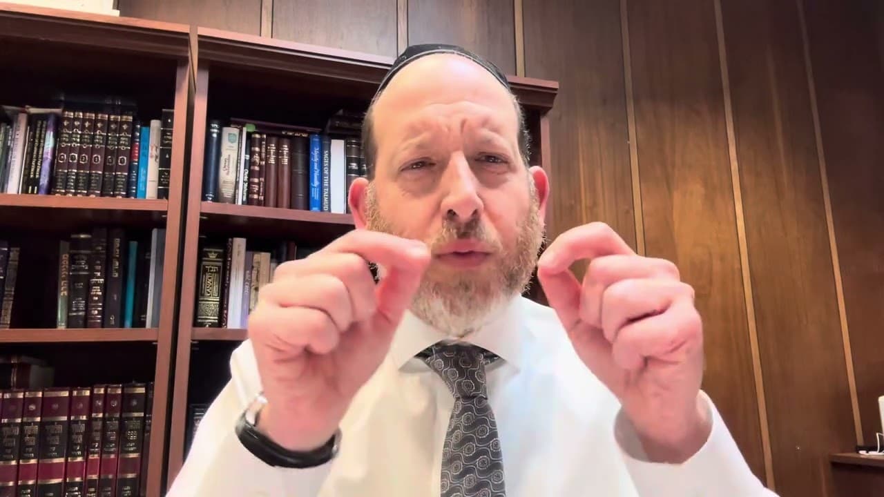 Emunah Minute | Hold on to Your Name: Divrei Chizuk